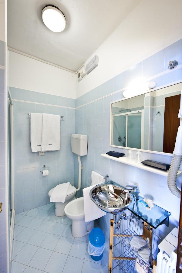 Dama Bianca Hotel Duino Szoba fotó